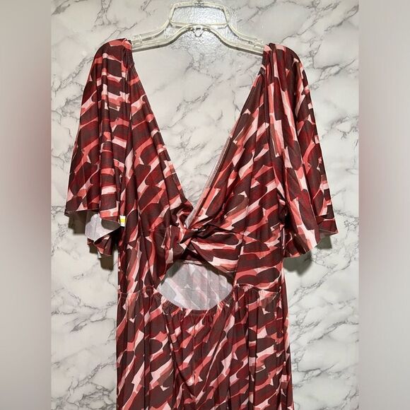 ASOS DESIGN Curve pleated twist back midi dress in abstract smudge print - Picture 3 of 15